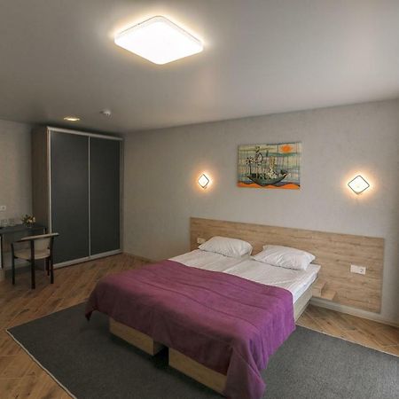 Raziotel Rishelyevskiy Herszon Kültér fotó
