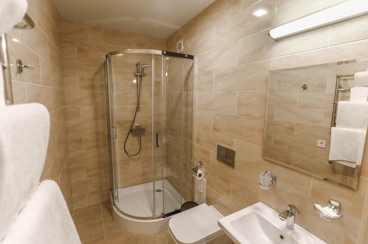 Raziotel Rishelyevskiy Herszon Kültér fotó