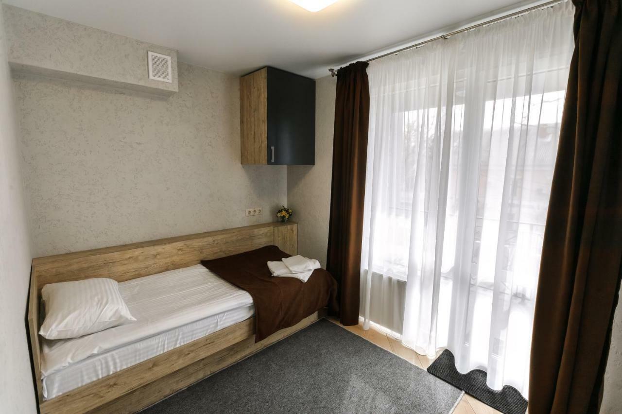 Raziotel Rishelyevskiy Herszon Kültér fotó