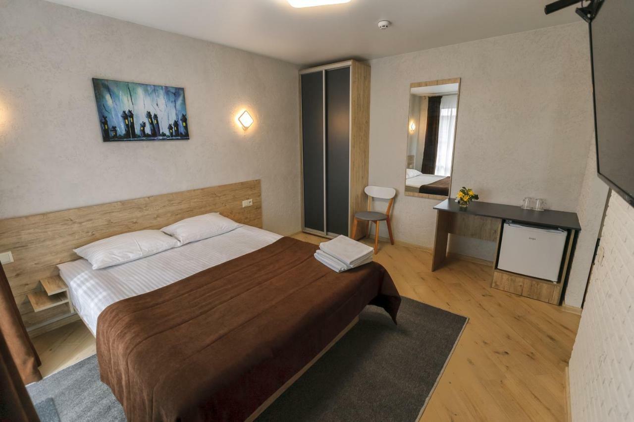 Raziotel Rishelyevskiy Herszon Kültér fotó